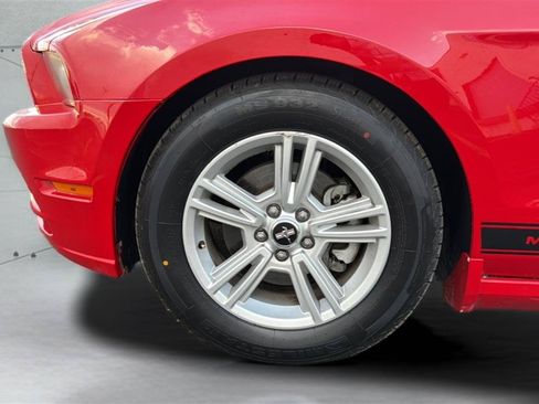 Used 2013 Ford Mustang Convertible RWD image 32
