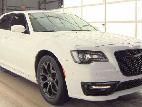 Used 2020 Chrysler 300 S w/ 300S Premium Group 2 image 2