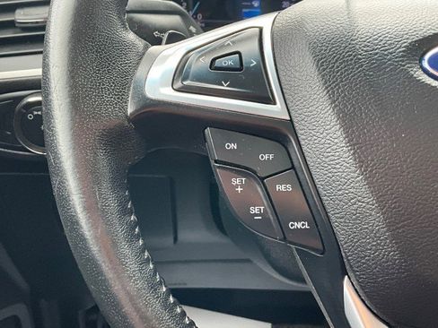 Used 2016 Ford Edge SEL w/ Equipment Group 201A AWD/4WD image 12