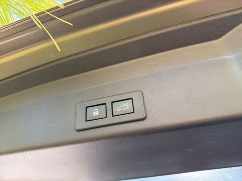 Used 2023 Subaru Ascent Onyx Edition Limited image 11