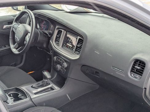 Used 2022 Dodge Charger SXT w/ Blacktop Package image 31