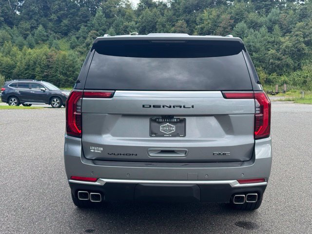 New 2026 GMC Yukon Denali w/ Denali Reserve Package AWD/4WD image 6