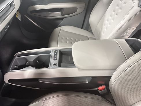 New 2026 Kia EV9 Wind image 26