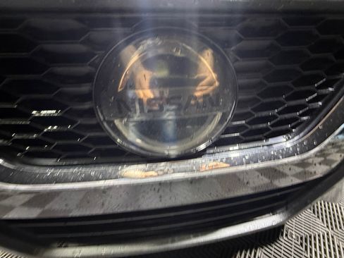 Used 2020 Nissan Versa S image 23