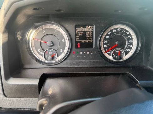 Used 2017 RAM 5500 Tradesman w/ Chrome Appearance Group image 19