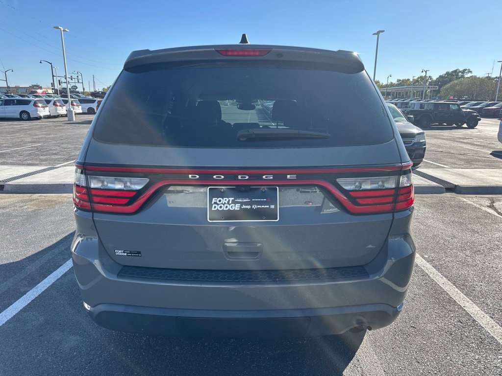 Used 2020 Dodge Durango SXT w/ 3rd Row Seating Group RWD image 3