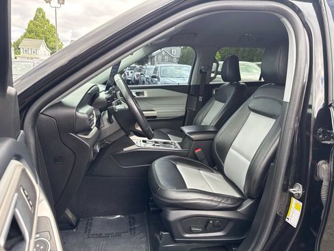 Certified 2023 Ford Explorer XLT w/ Equipment Group 202A AWD/4WD image 13