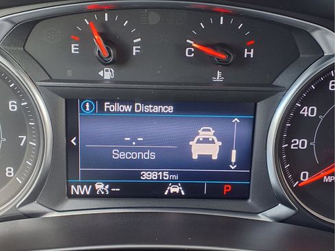 Used 2022 GMC Terrain SLE w/ Driver Convenience Package image 15