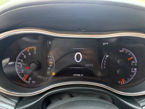 Used 2014 Jeep Grand Cherokee Overland AWD/4WD image 23