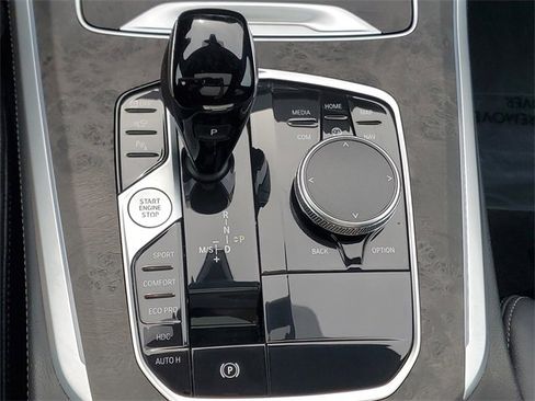 Used 2022 BMW X5 xDrive40i w/ Premium Package image 39