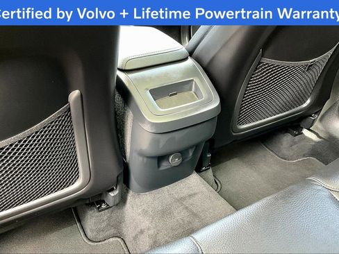 Used 2025 Volvo XC60 B5 Plus image 30