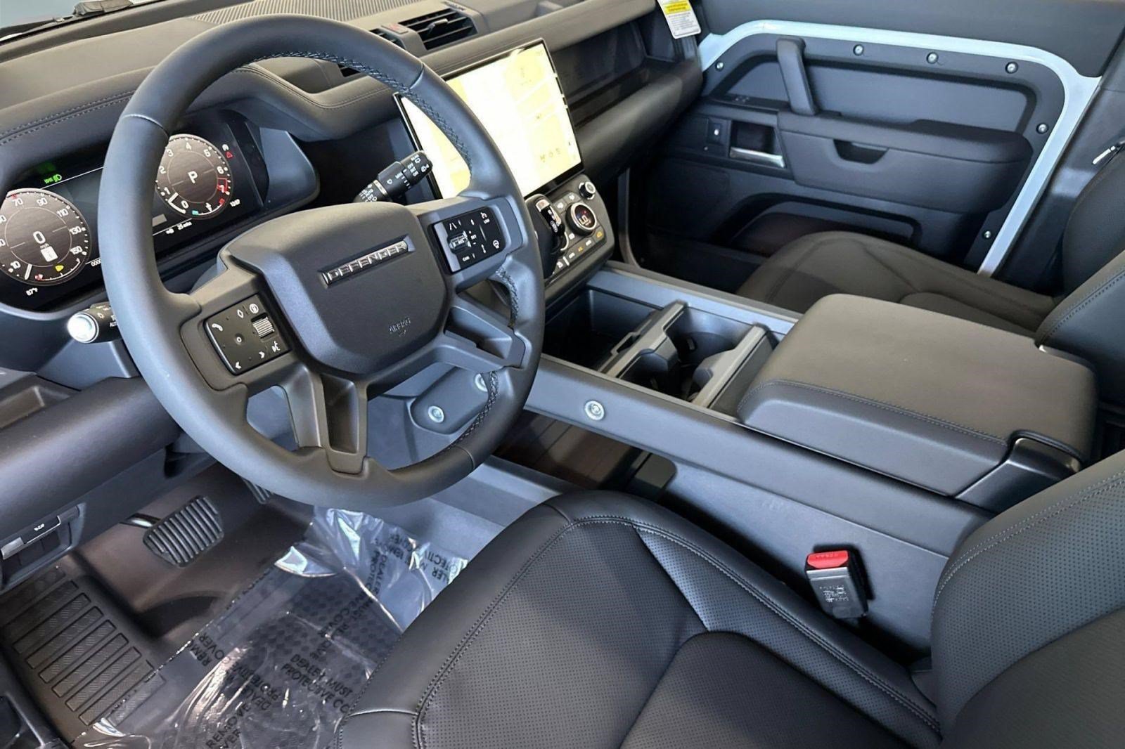 New 2026 Land Rover Defender 110 X-Dynamic SE AWD/4WD image 3