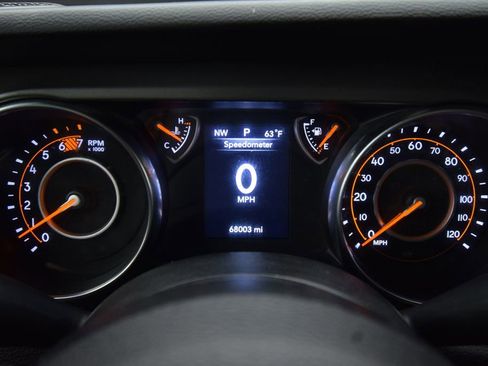 Used 2022 Jeep Wrangler Sport image 17