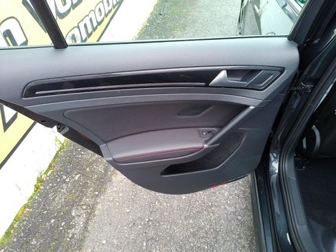 Used 2016 Volkswagen GTI SE w/ Lighting Package (SEL) image 22