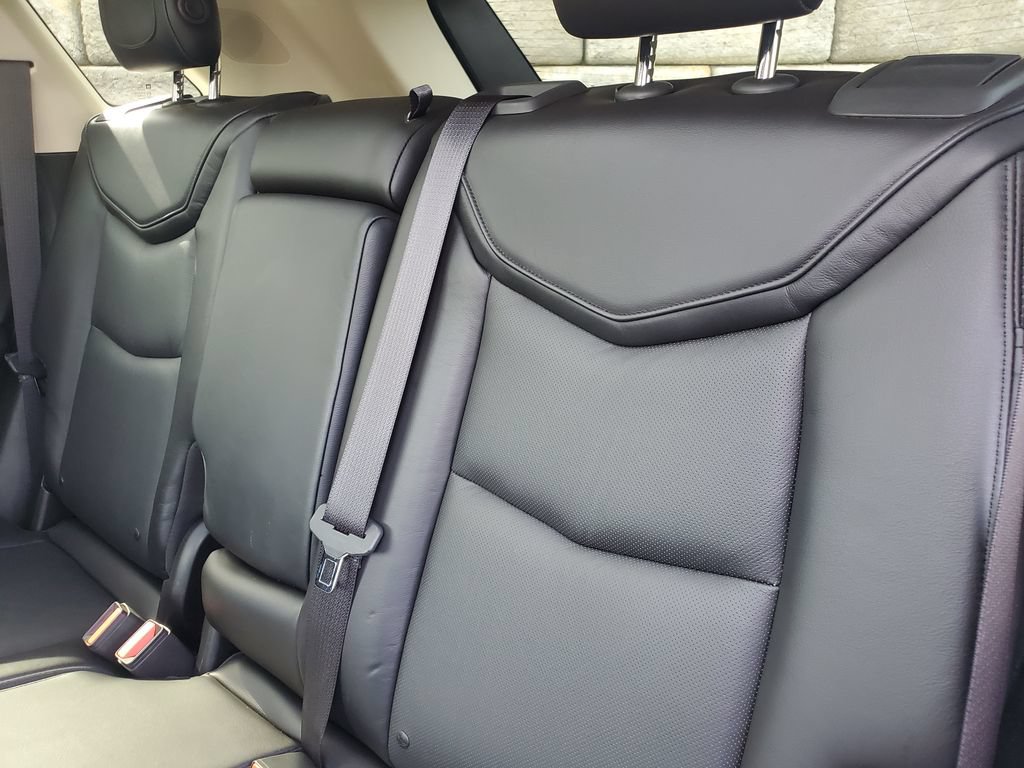 Used 2017 Cadillac XT5 Luxury w/ Driver Awareness Package AWD/4WD image 36