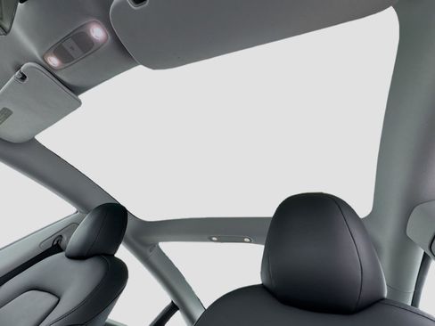 Used 2020 Tesla Model 3 Standard image 13