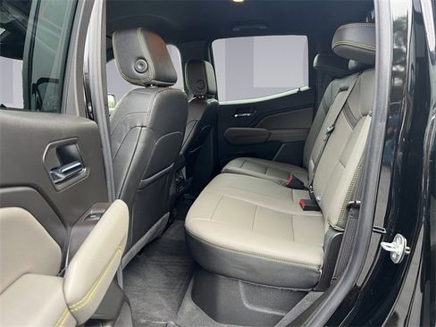 Used 2025 Chevrolet Colorado ZR2 w/ Technology Package image 16