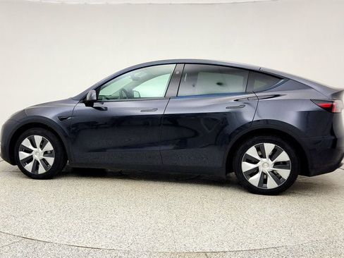 Used 2024 Tesla Model Y Long Range image 8
