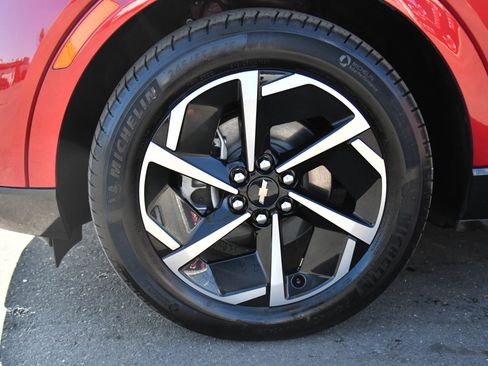 Used 2024 Chevrolet Equinox EV LT w/ LPO, Trailering Package image 12