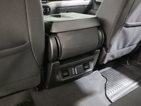 Used 2024 Chevrolet Silverado 1500 LT AWD/4WD image 33