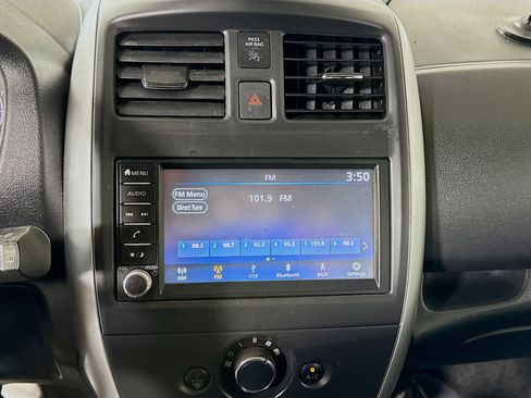 Used 2019 Nissan Versa Note SV image 18