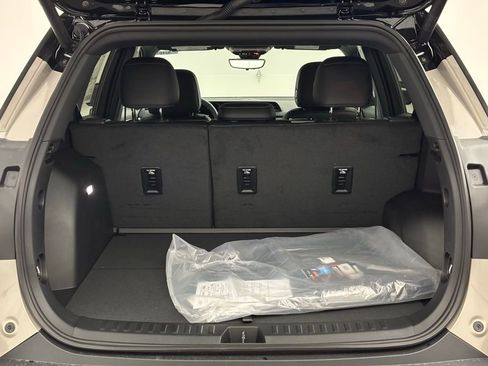 New 2026 GMC Terrain Elevation w/ Elevation Premium Package image 9