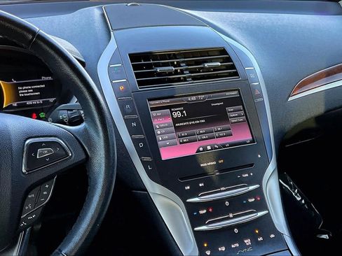 Used 2016 Lincoln MKZ Hybrid image 6