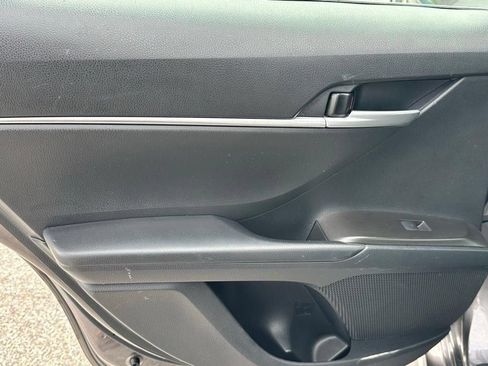 Used 2024 Toyota Camry SE FWD image 22