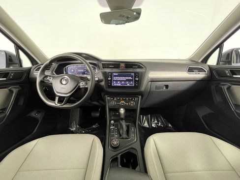 Used 2021 Volkswagen Tiguan SEL image 11