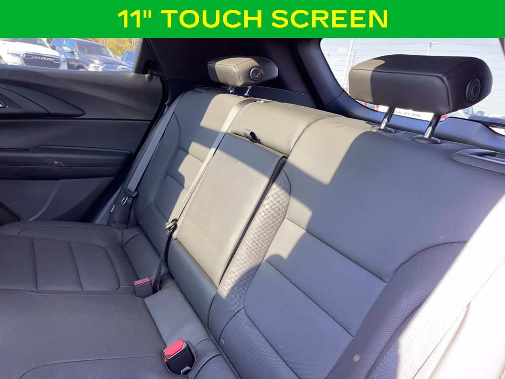 Used 2025 Chevrolet TrailBlazer RS w/ Convenience Package AWD/4WD image 12