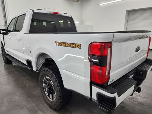 Used 2023 Ford F250 XLT w/ Tremor Off-Road Package image 6
