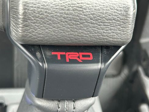 Used 2025 Toyota Tacoma TRD Sport w/ TRD Sport Upgrade Package image 39