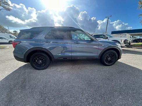 New 2026 Ford Explorer Active w/ Active Comfort Package image 3