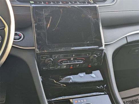 New 2025 Jeep Grand Cherokee L Laredo image 16