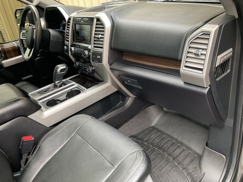 Used 2015 Ford F150 Lariat w/ Max Trailer Tow Package image 26