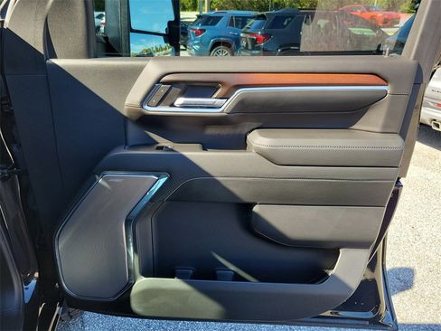 Used 2024 GMC Sierra 2500 Denali w/ Denali Reserve Package image 47