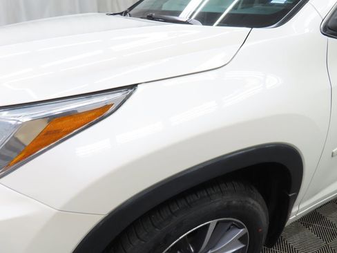 Used 2018 Toyota Highlander XLE image 42