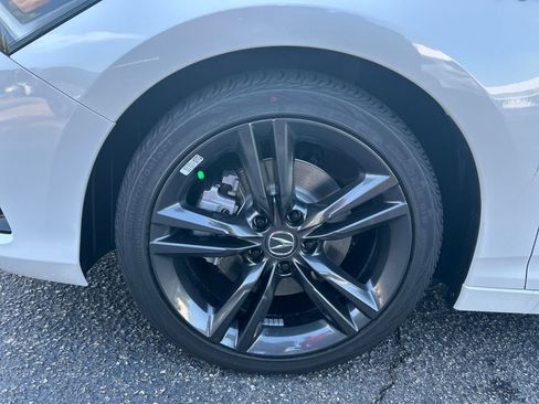 New 2025 Acura Integra A-Spec image 9