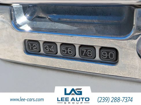 Used 2013 Ford F150 Lariat w/ Lariat Chrome Pkg image 16