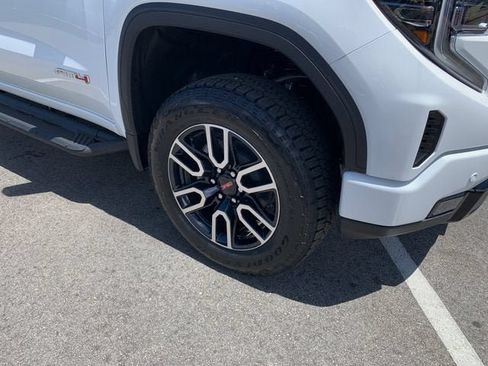 New 2026 GMC Sierra 1500 AT4 w/ Technology Package AWD/4WD image 5