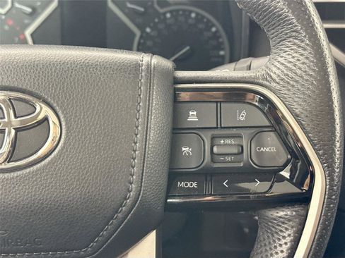 Used 2023 Toyota Tundra Limited AWD/4WD image 20