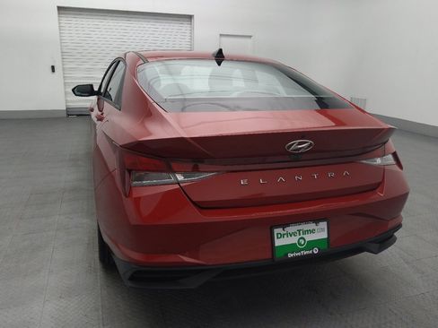 Used 2023 Hyundai Elantra SEL w/ Convenience Package image 6