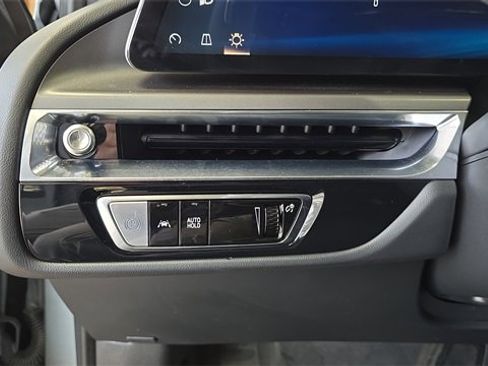 Used 2024 Cadillac Lyriq Tech w/ Driver Assist Package image 21