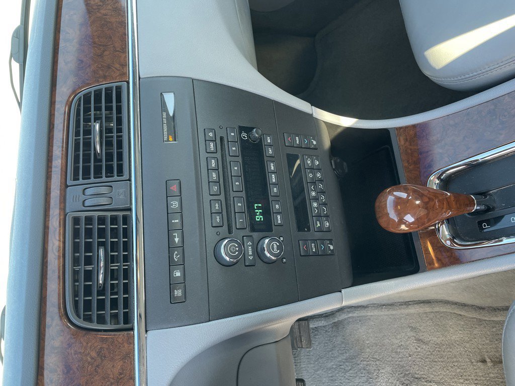 Used 2005 Buick LaCrosse CXS w/ Gold Convenience Package FWD image 7