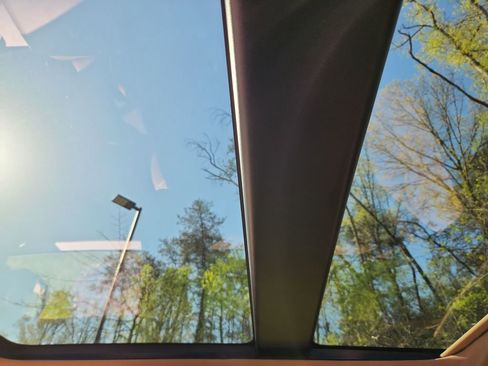 Used 2023 Land Rover Range Rover Sport SE image 27