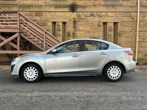 Used 2011 MAZDA MAZDA3 i Sport image 7