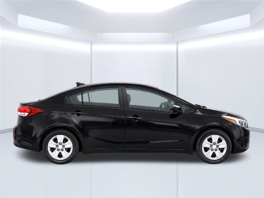 Used 2018 Kia Forte LX FWD image 9