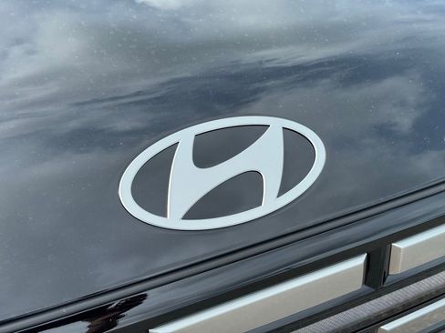 Used 2026 Hyundai Santa Fe SE image 6