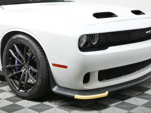 Used 2023 Dodge Challenger SRT Hellcat RWD image 31