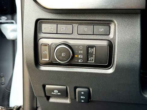 Used 2024 Ford F250 Lariat w/ Lariat Ultimate Package AWD/4WD image 14
